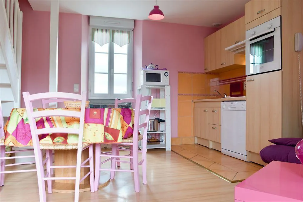 Le Clos Du 5 - Appart Hotel Bagneres מלון דירות