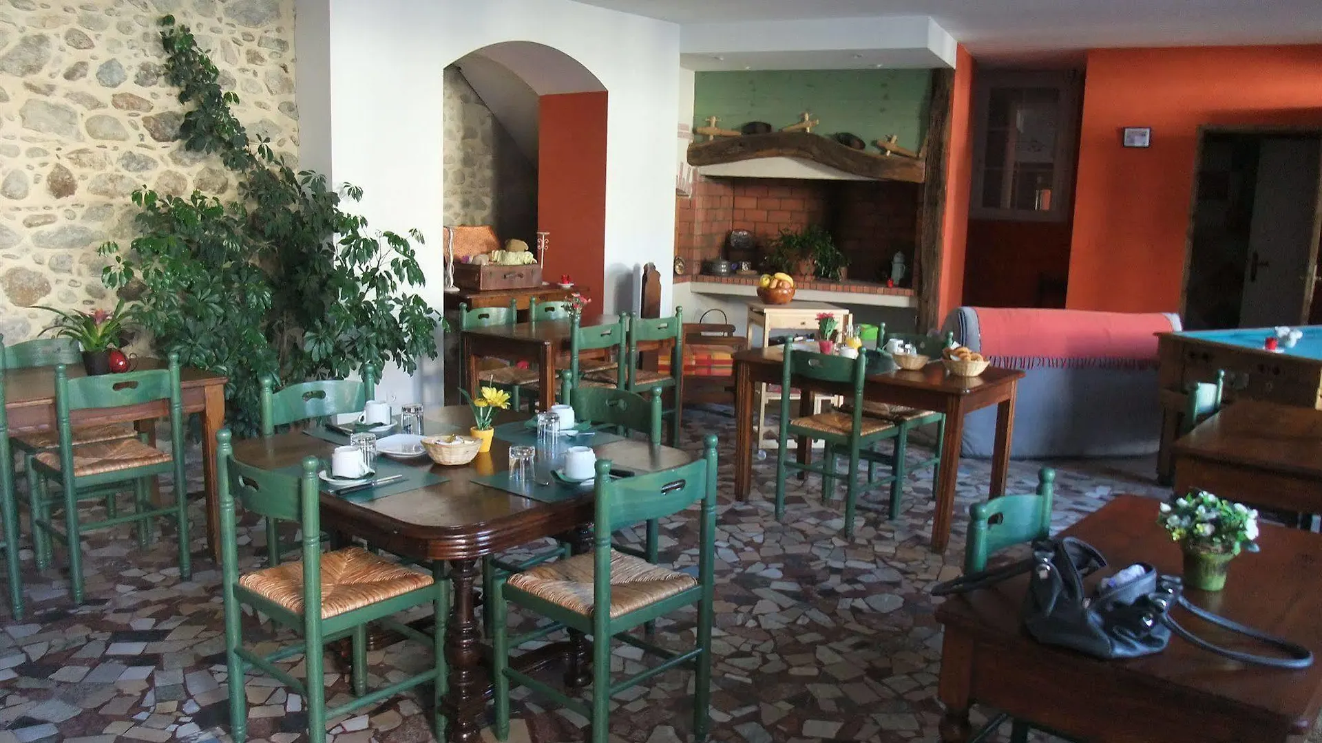 *** מלון דירות Le Clos Du 5 - Appart Hotel Bagneres צרפת